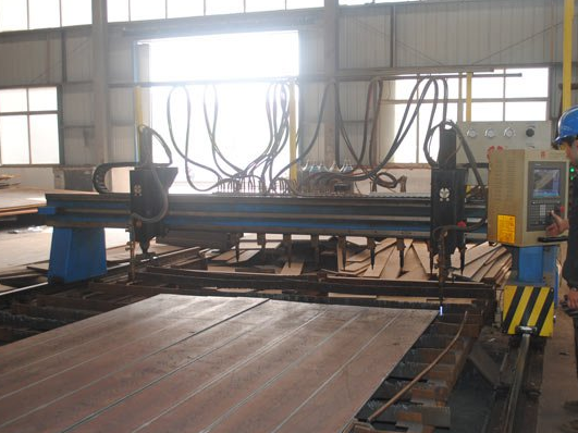 鋼結(jié)構(gòu)公司是怎樣處理鋼結(jié)構(gòu)工程變形的?