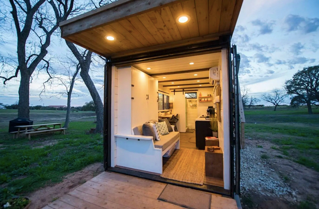 集裝箱也能住人？16.6㎡“五臟俱全”，還能自帶露臺(tái)，太美了