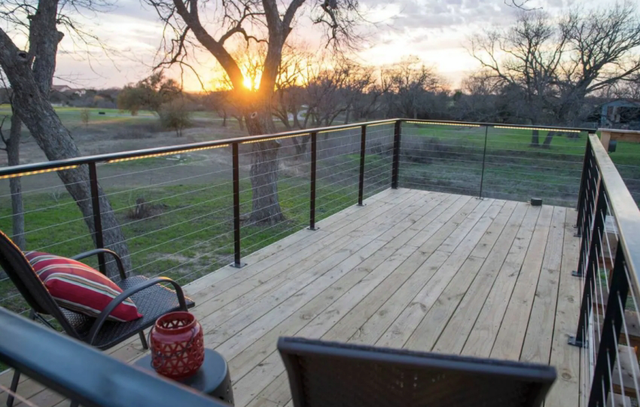 集裝箱也能住人？16.6㎡“五臟俱全”，還能自帶露臺(tái)，太美了