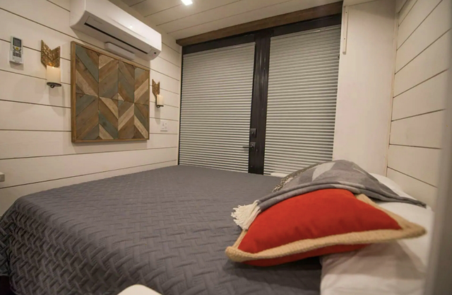 集裝箱也能住人？16.6㎡“五臟俱全”，還能自帶露臺(tái)，太美了